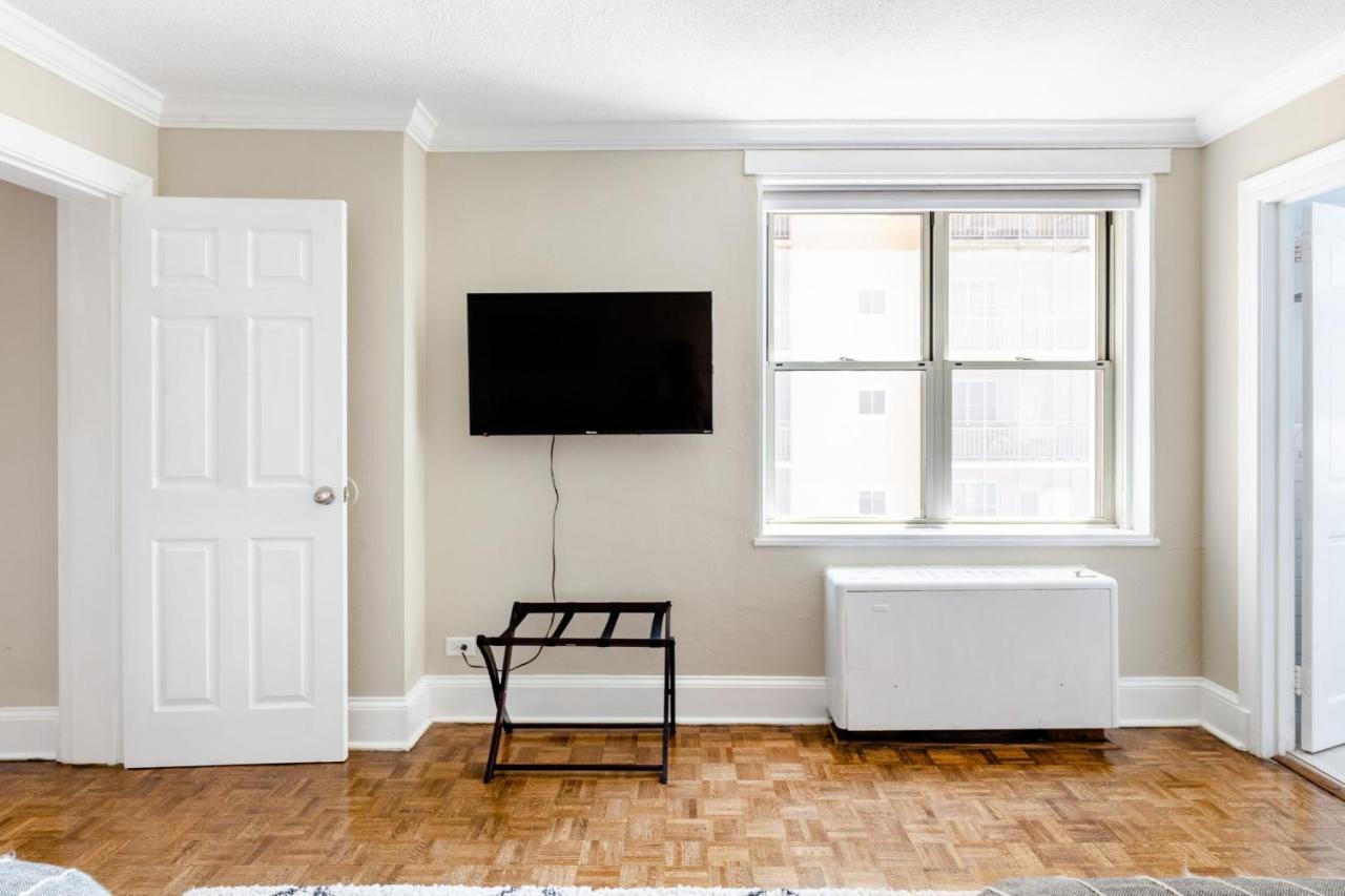 Rare 2 Bed 2 Bath Downtown Condo Near Aquarium AtlantaAtlanta  Kültér fotó